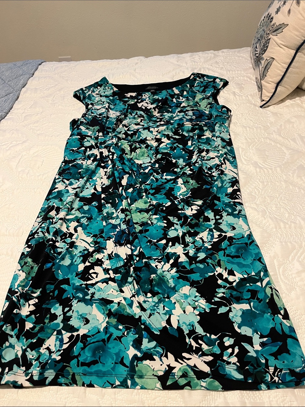 connected apparel Teal, Black & White Floral Dress